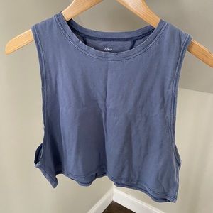 Women’s AE cropped distressed muscle tank